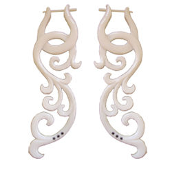 Tribal Carved Bone Earring Handmade Organic Chandra Spiral Design ERUQ73