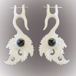 Unique Carved Bone Earring Handmade Swan Abalone Shell Design ERUQ65