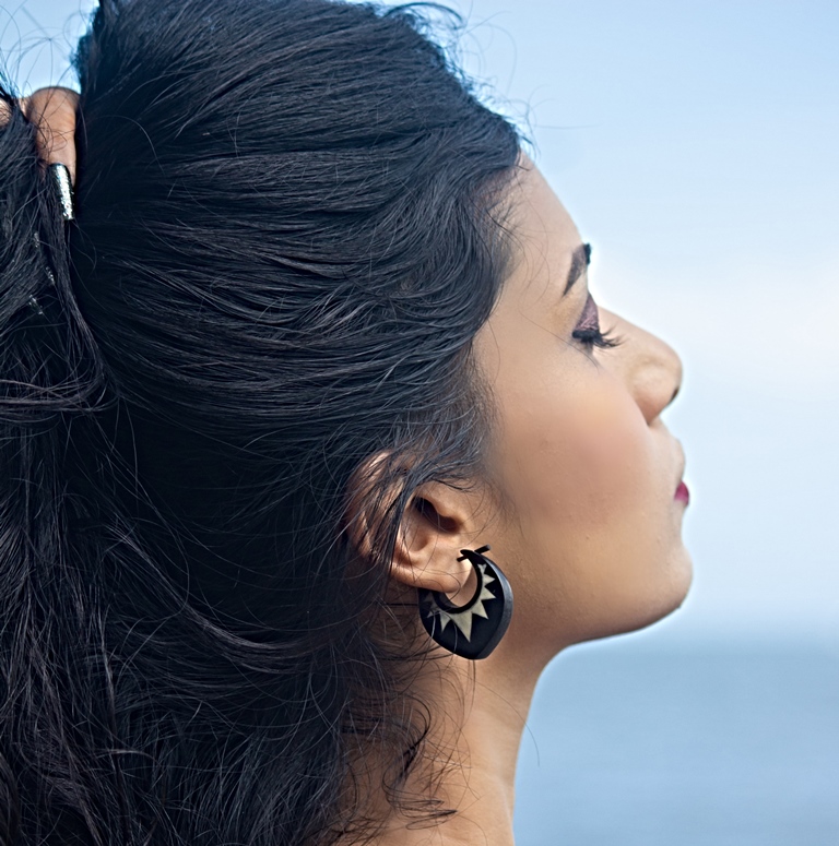 Buffalo Horn Earring Carved Inlay Unique Handmade India ZigZag ERTT13