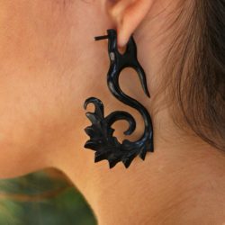 Handmade Carved Horn Earring Organic Natural Aztec Sun Design ERUQ13