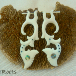 Carved Abalone Bone Earring Handmade Organic Mermaid Design ERUQ68