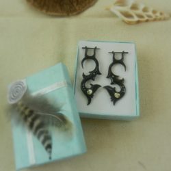 Carved Horn Abalone Earring Handmade Natural Mermaid Design ERUQ67