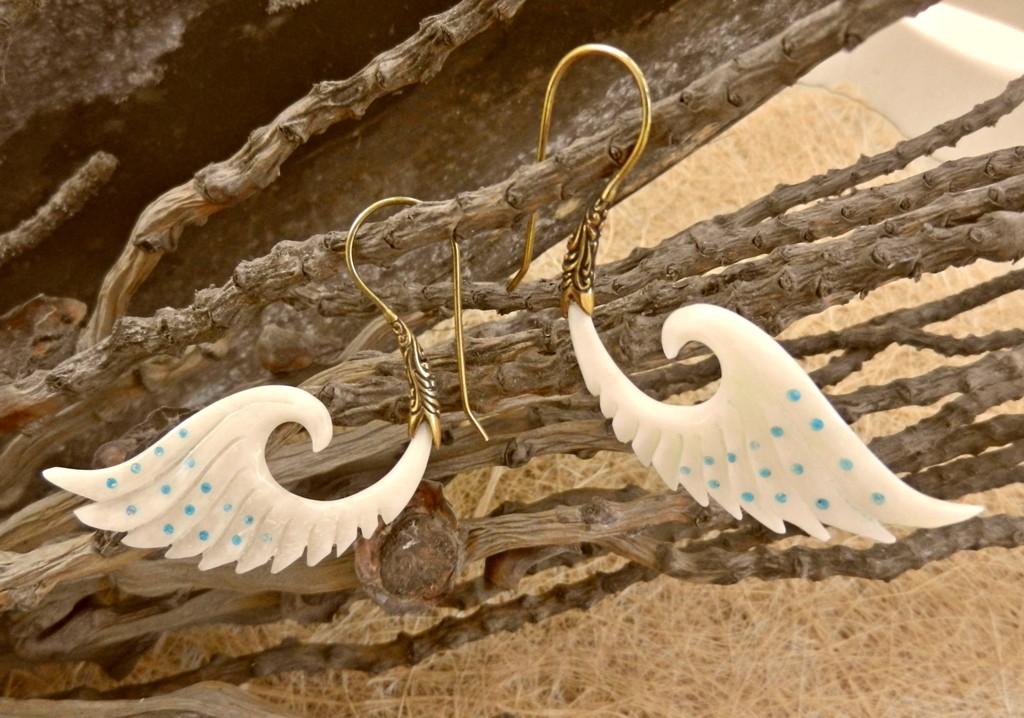 Angel Wings Bone Earring Carved Brass Hook ERBBS11