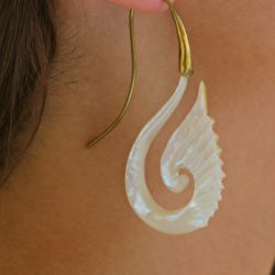 Tribal Dangle Shell Earring Brass Hook Angel Wings ERSBS01