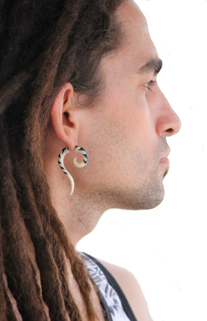 Bone Carved Inlay Gauge Ear Stretcher Q Mark Expander Wave - Image 2