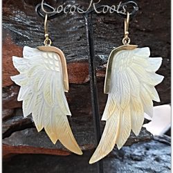 Mother Of Pearl Earrings Angel Wings Sea Shell Hand Carved Ornament ERCW09