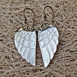Handmade White Shell Earring Mother of Pearl Carved Angel Wings ERCW02