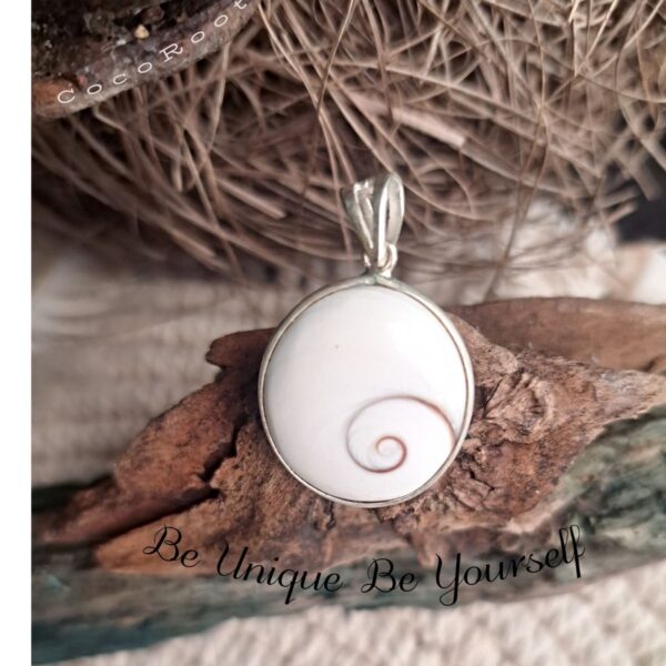 Shiva Eye shell pendant in 92.5 sterling silver, 3.5 x 2 cm, PABSL04 by CocoRoots
